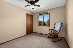 1942 Grand View Blvd, Onalaska, WI 54650 - Photo 21
