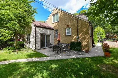 3209 N 81st St, Milwaukee, WI 53222 - Photo 3