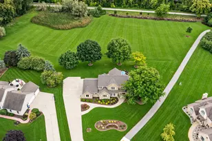 21135 Stratford Ct, Brookfield, WI 53045 - Photo 49
