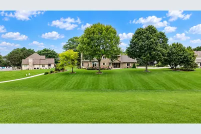 21135  Stratford Ct, Brookfield, WI 53045 - Photo 47