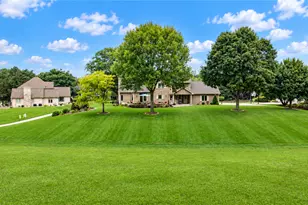 21135 Stratford Ct, Brookfield, WI 53045 - Photo 47