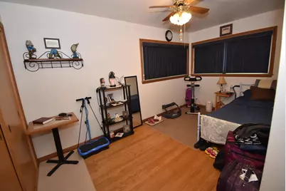 609  Blaine Ave, Racine, WI 53405 - Photo 7