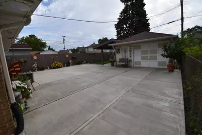 609  Blaine Ave, Racine, WI 53405 - Photo 21