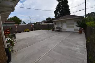609 Blaine Ave, Racine, WI 53405 - Photo 21