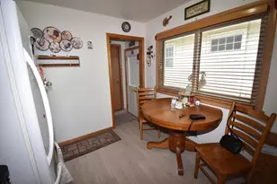 609 Blaine Ave, Racine, WI 53405 - Photo 5