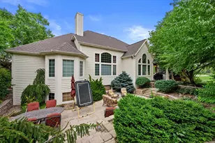 264 Steeple Point Circle, Delafield, WI 53018 - Photo 81