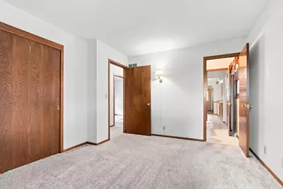 2113  Neptune Cir, Racine, WI 53404 - Photo 11