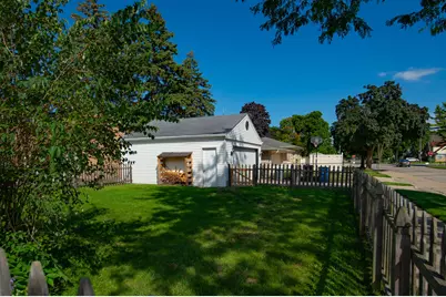 620  Melvin Ave, Racine, WI 53402 - Photo 3