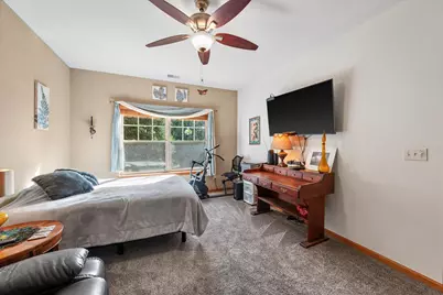 941  Autumn Ridge Ln #941, Hartford, WI 53027 - Photo 15