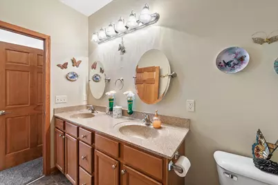 941  Autumn Ridge Ln #941, Hartford, WI 53027 - Photo 19