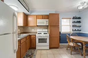 5732 66th St, Kenosha, WI 53142 - Photo 7