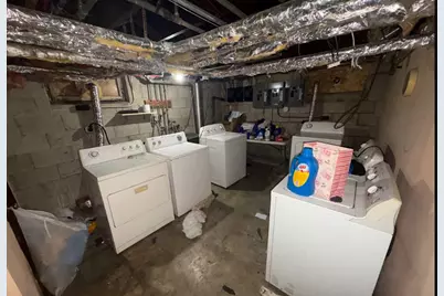 6221 W Thurston Ct #6221A/6221B, Milwaukee, WI 53218 - Photo 29