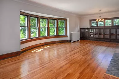 8000  Warren Ave, Wauwatosa, WI 53213 - Photo 9