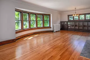 8000 Warren Ave, Wauwatosa, WI 53213 - Photo 9