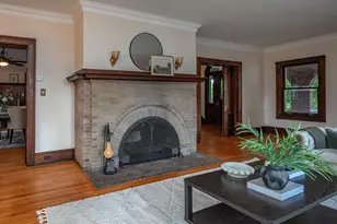 8000 Warren Ave, Wauwatosa, WI 53213 - Photo 5