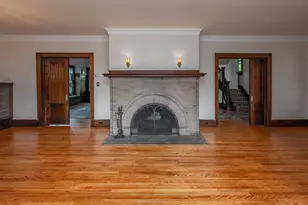 8000 Warren Ave, Wauwatosa, WI 53213 - Photo 11