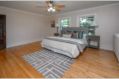8000  Warren Ave, Wauwatosa, WI 53213 - Photo 27