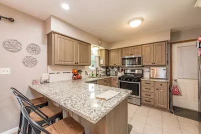 713  Eisenhower Ct, Twin Lakes, WI 53181 - Photo 9