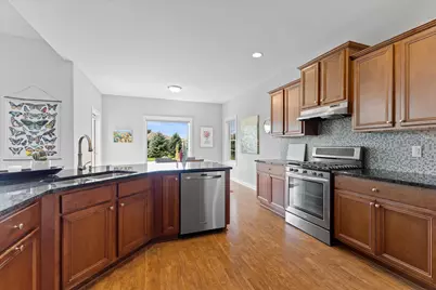 2200  Carlas Way, Racine, WI 53406 - Photo 9