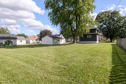 12744 W Fairmount Ave, Butler, WI 53007 - Photo 5