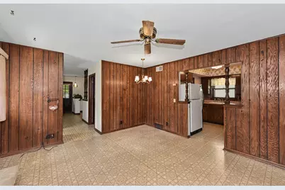 1138 S 120th St, West Allis, WI 53214 - Photo 15
