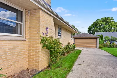 1138 S 120th St, West Allis, WI 53214 - Photo 39