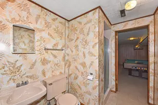 1138 S 120th St, West Allis, WI 53214 - Photo 31