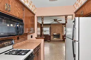 1138 S 120th St, West Allis, WI 53214 - Photo 9
