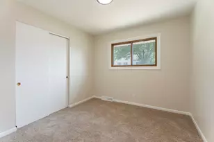 164 W Uncas Ave, Milwaukee, WI 53207 - Photo 17