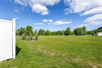 3827  Sunnyside Dr, La Crosse, WI 54601 - Photo 25
