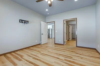 3827  Sunnyside Dr, La Crosse, WI 54601 - Photo 9