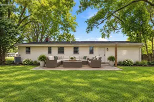921 W Theresa Ln, Glendale, WI 53209 - Photo 21