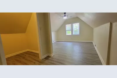 1201 S 75th St, West Allis, WI 53214 - Photo 17