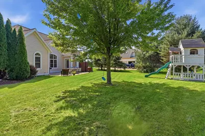 363  Sunshine Dr, Hartland, WI 53029 - Photo 35