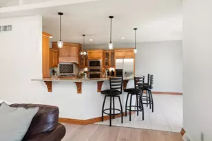 363 Sunshine Dr, Hartland, WI 53029 - Photo 7