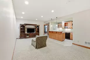 363 Sunshine Dr, Hartland, WI 53029 - Photo 31