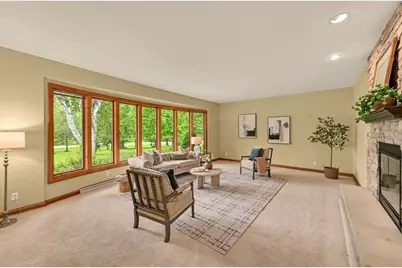 7550 N Pheasant Ln, River Hills, WI 53217 - Photo 5
