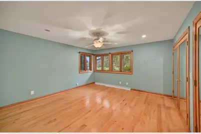 7550 N Pheasant Ln, River Hills, WI 53217 - Photo 21