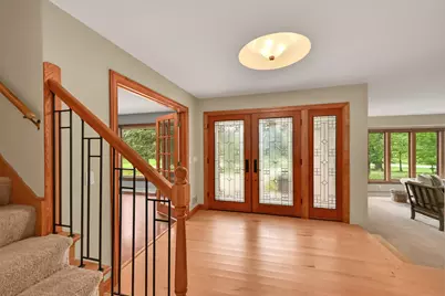 7550 N Pheasant Ln, River Hills, WI 53217 - Photo 3