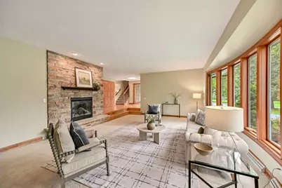 7550 N Pheasant Ln, River Hills, WI 53217 - Photo 7