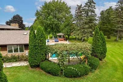 7550 N Pheasant Ln, River Hills, WI 53217 - Photo 41