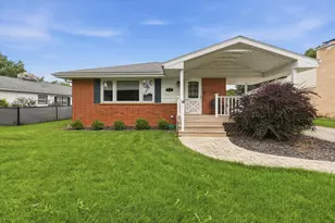 10114 W Fiebrantz Ave, Milwaukee, WI 53222 - Photo 1
