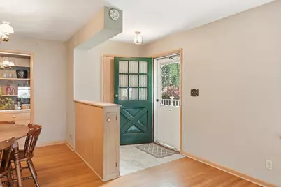 10114 W Fiebrantz Ave, Milwaukee, WI 53222 - Photo 27