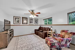 302 Hawthorne Dr, Eagle, WI 53119 - Photo 15