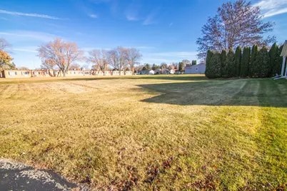 109  Mallard Cir #111, Beaver Dam, WI 53916 - Photo 3