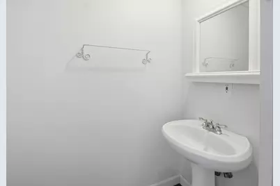 5217 S 13th St #B, Milwaukee, WI 53221 - Photo 11