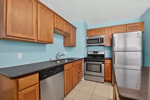 12515 41st Ave, Pleasant Prairie, WI 53158 - Photo 7