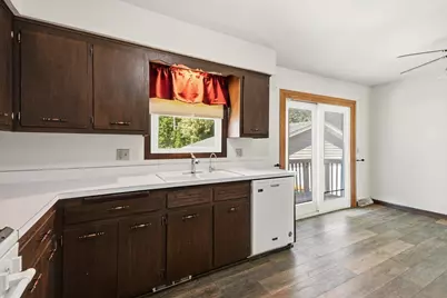 1204 N 12th Ave, West Bend, WI 53090 - Photo 5