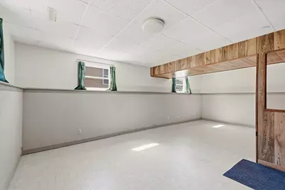 1204 N 12th Ave, West Bend, WI 53090 - Photo 15