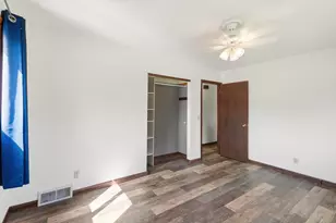 1204 N 12th Ave, West Bend, WI 53090 - Photo 11